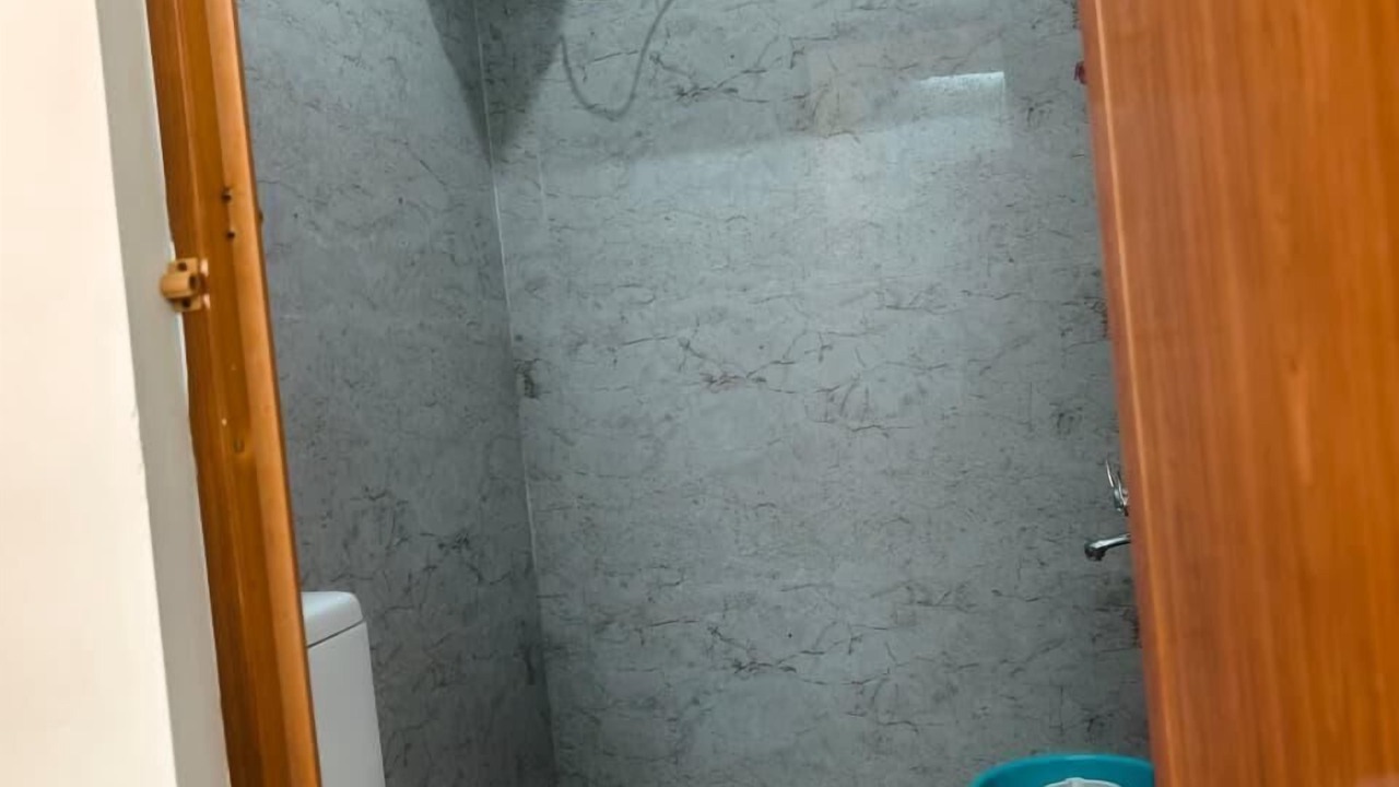 Photo of Bathroom in Kuilapalayam