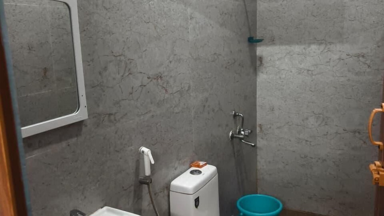 Photo of Bathroom in Kuilapalayam