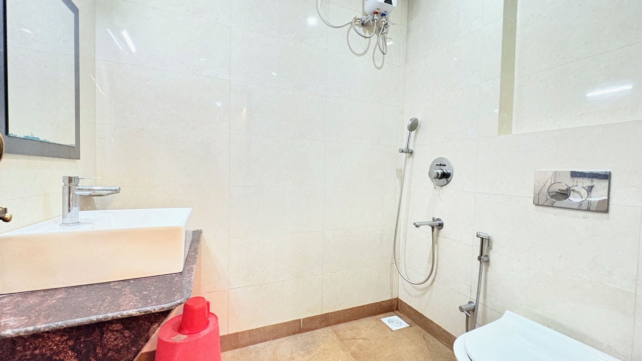 Photo of Bathroom in Tarapith