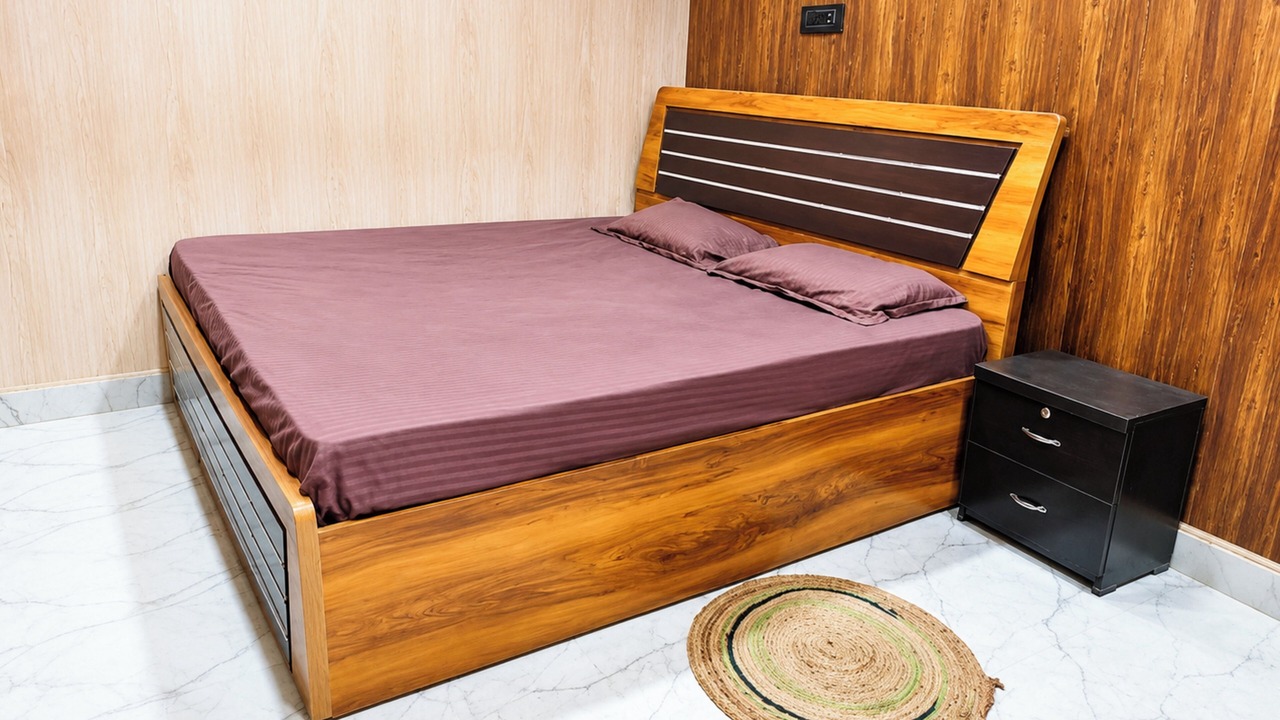 Photo of Bedroom in Mahmoorganj