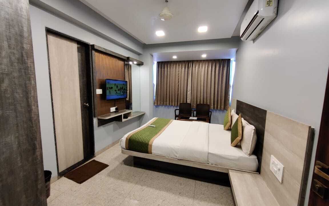 Photo of Bedroom in Mahabaleshwar