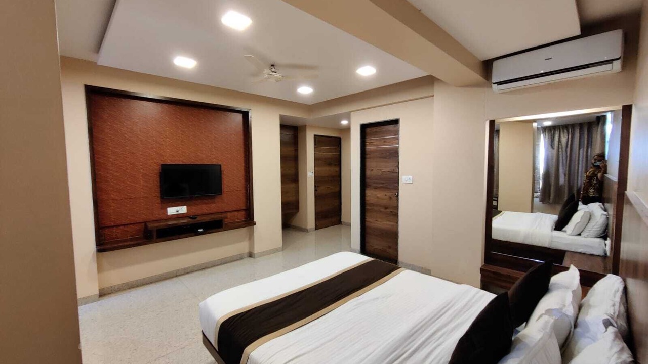 Photo of Bedroom in Mahabaleshwar