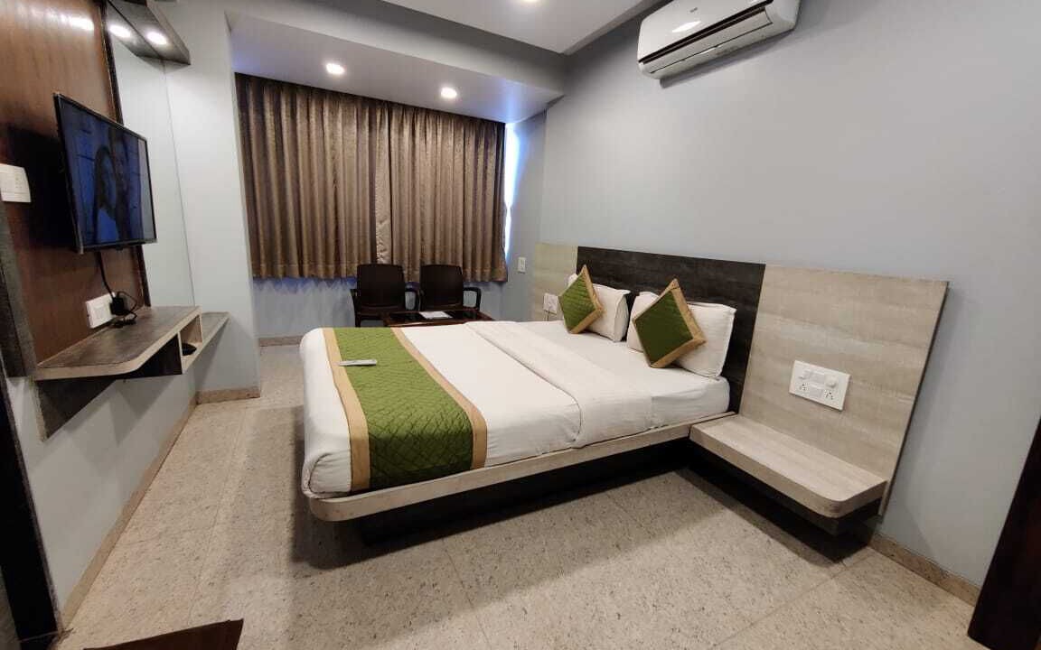 Photo of Bedroom in Mahabaleshwar