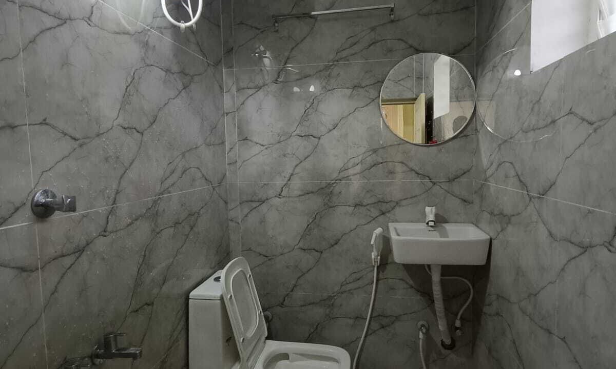 Photo of Bathroom in Kuilapalayam