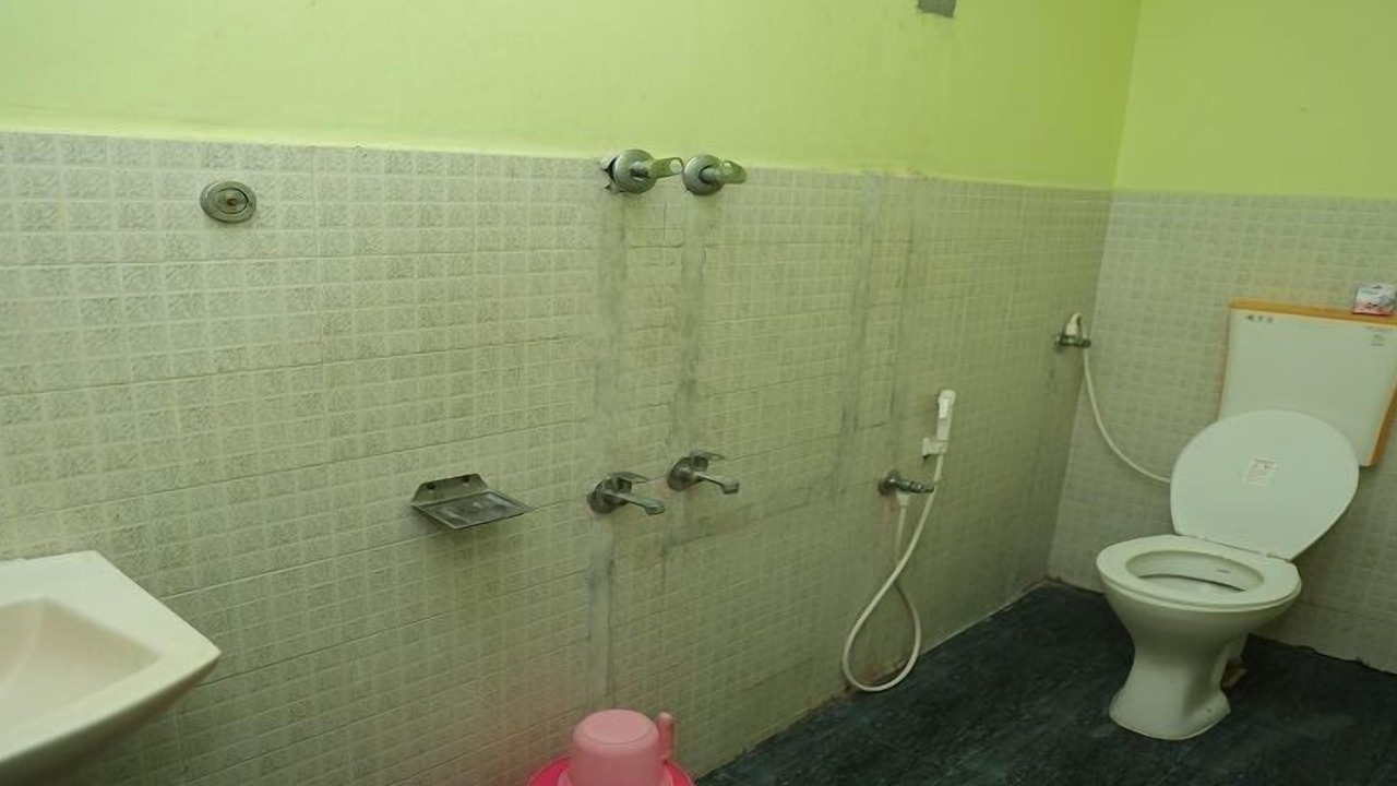 Photo of Bathroom in Tiruvannamalai