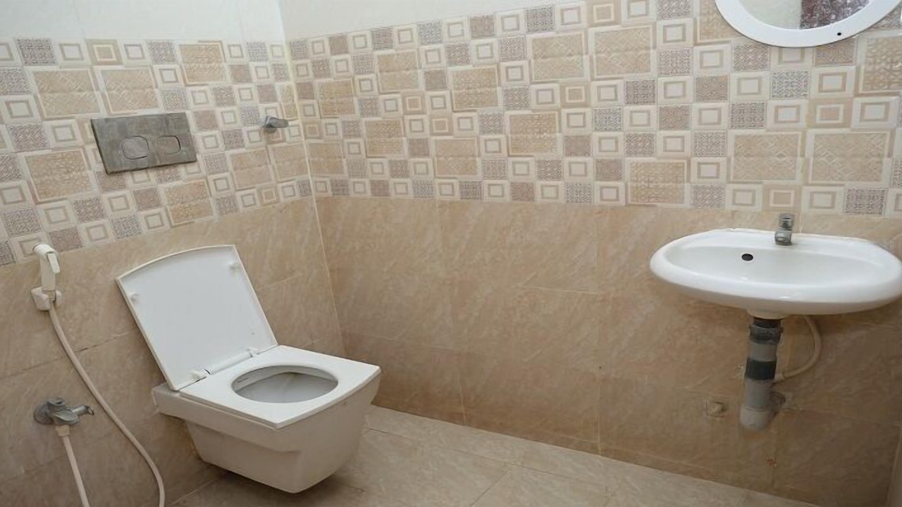 Photo of Bathroom in Tiruvannamalai