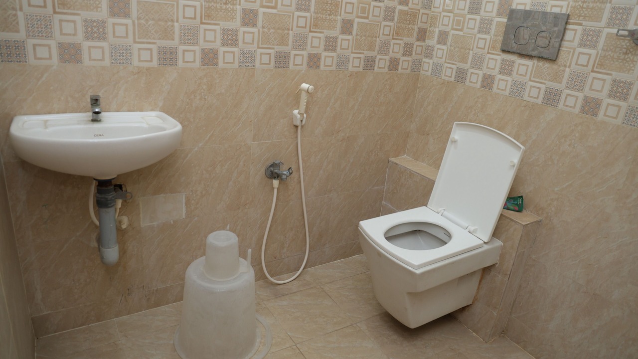 Photo of Bathroom in Tiruvannamalai