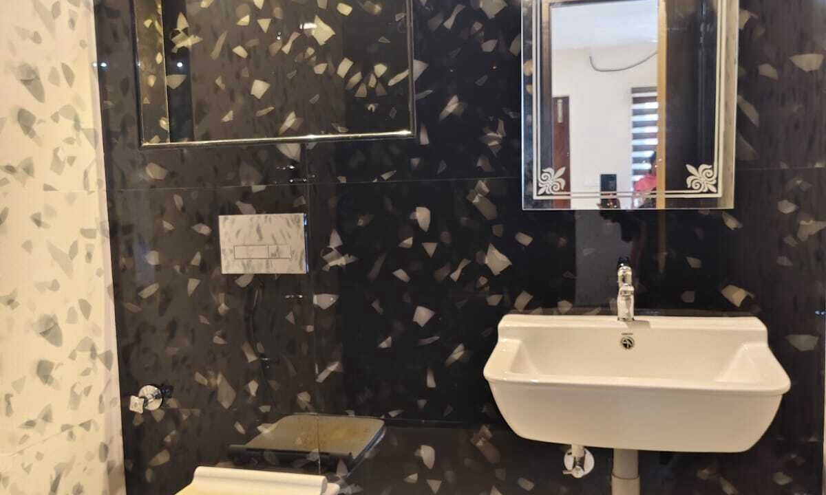 Photo of Bathroom in Heritage Town