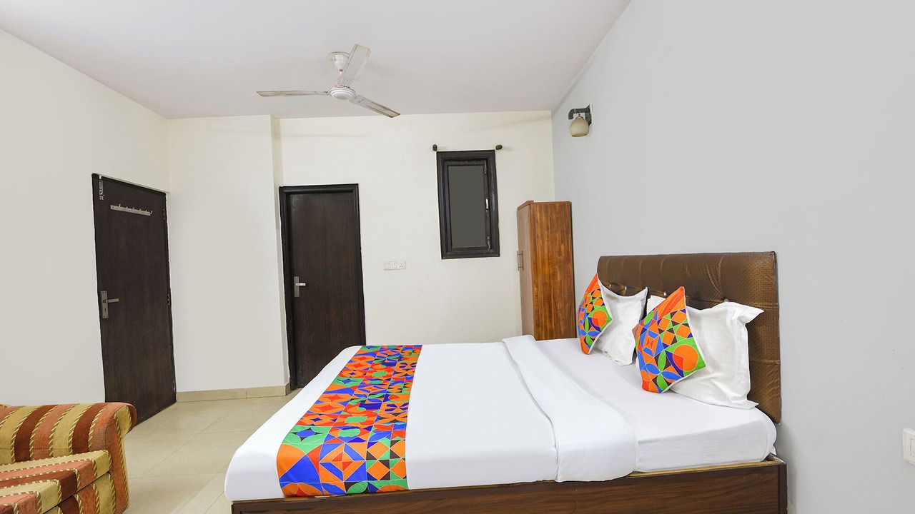 Photo of Bedroom in Govindpuri