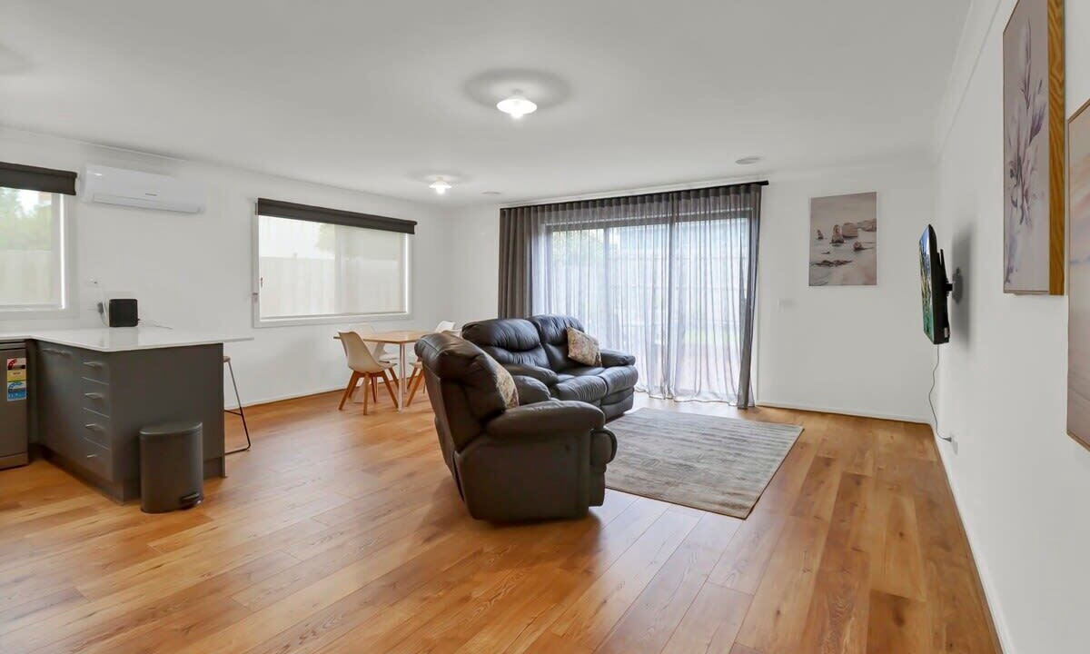 Photo of Livingroom in Belmont
