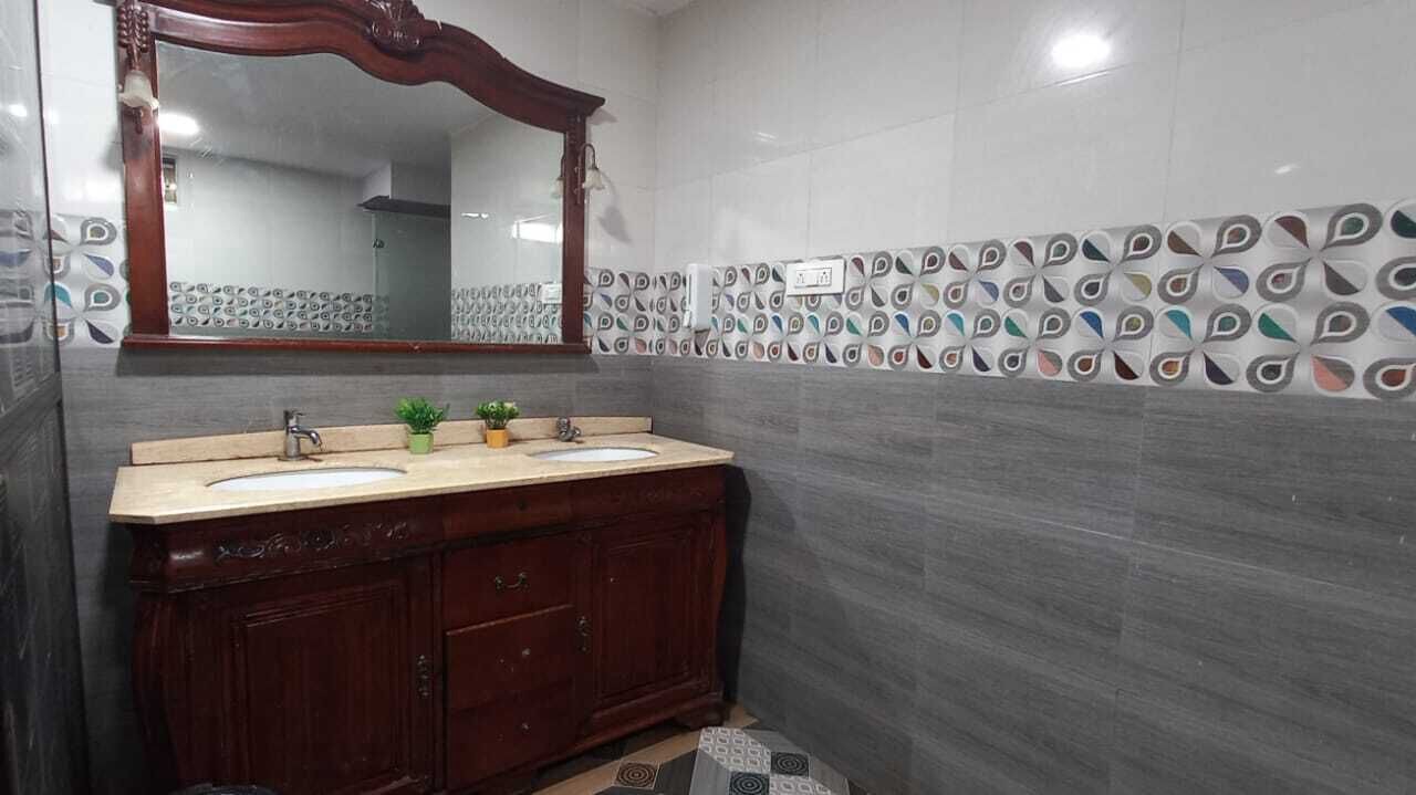 Photo of Bathroom in Aarey Colony