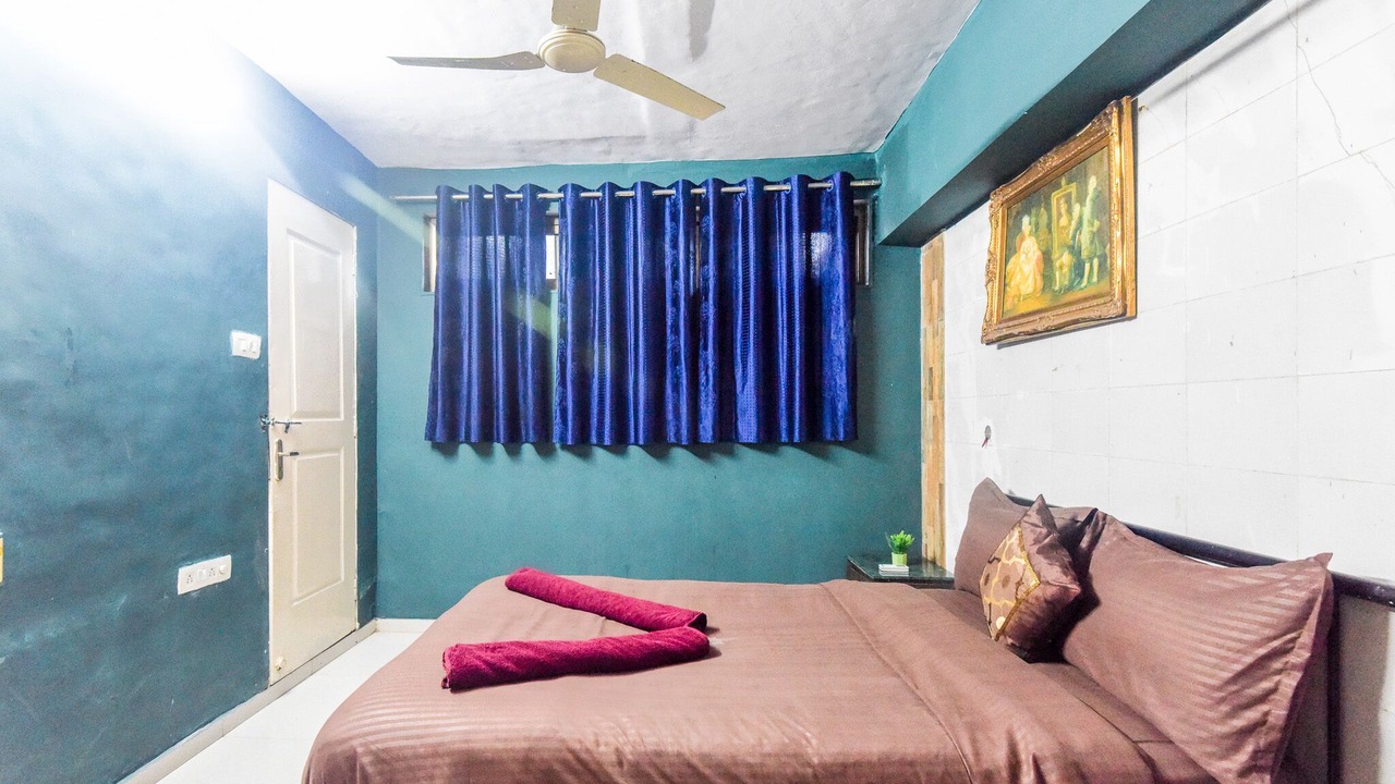 Photo of Bedroom in Aarey Colony