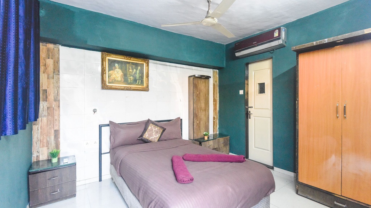 Photo of Bedroom in Aarey Colony