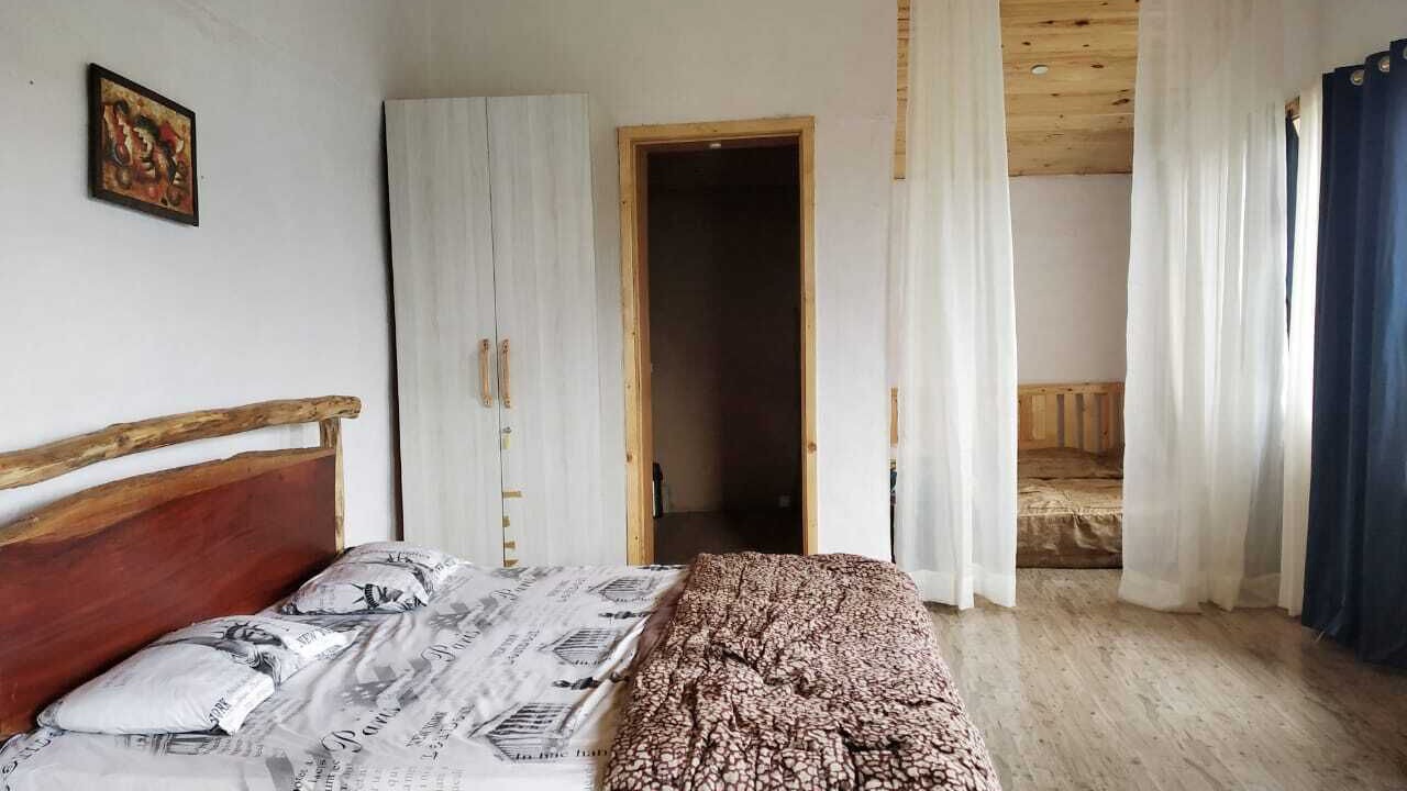 Photo of Bedroom in Pangot