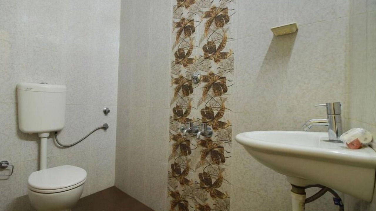 Photo of Bathroom in Kalkaji