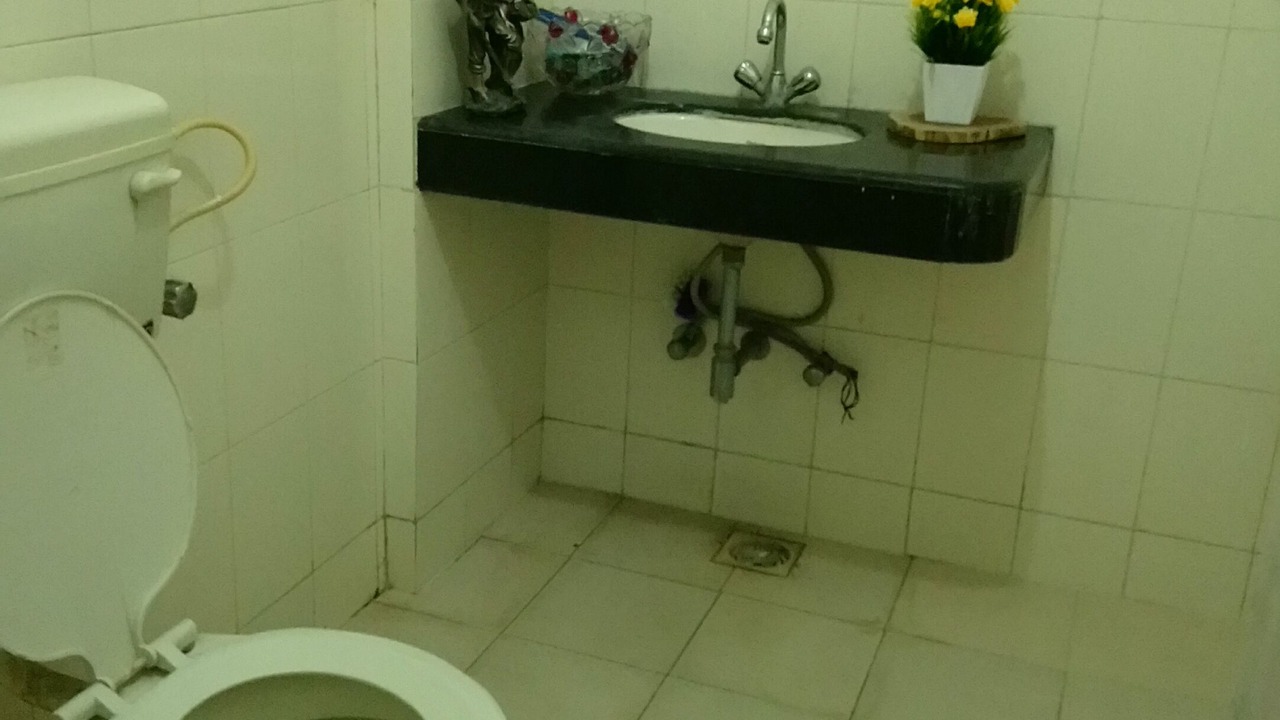 Photo of Bathroom in Aarey Colony