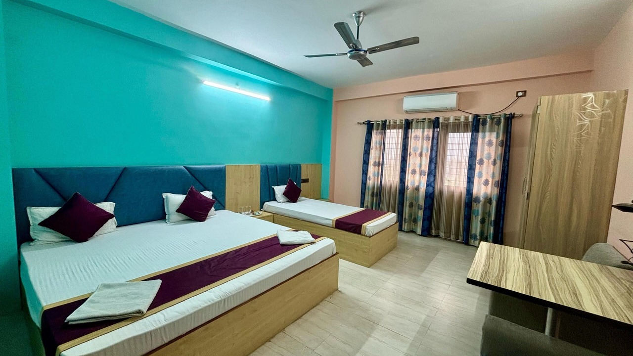 Photo of Bedroom in Sualkuchi