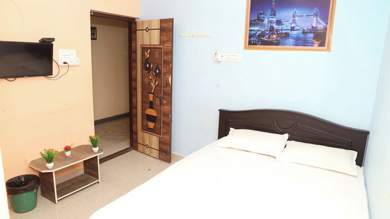 Photo of Bedroom in Tiruvannamalai