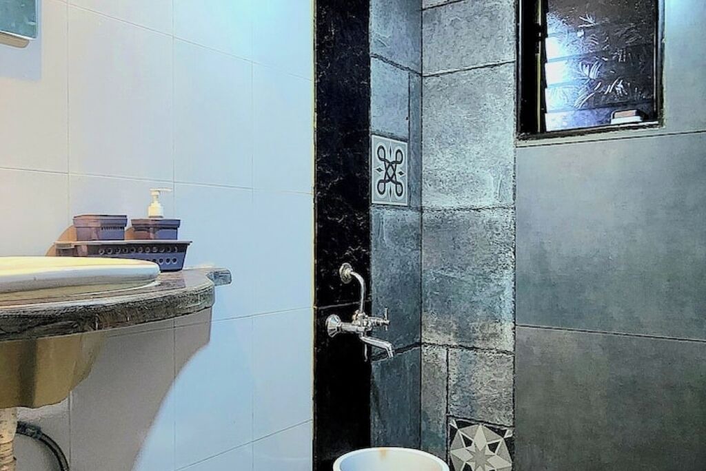 Photo of Bathroom in Ratnagiri
