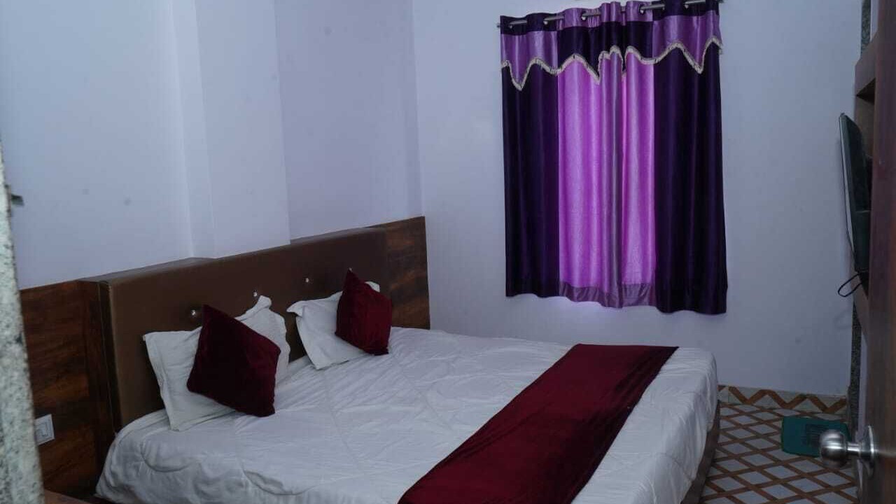 Photo of Bedroom in Central Area