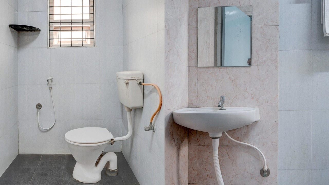 Photo of Bathroom in Brookefield