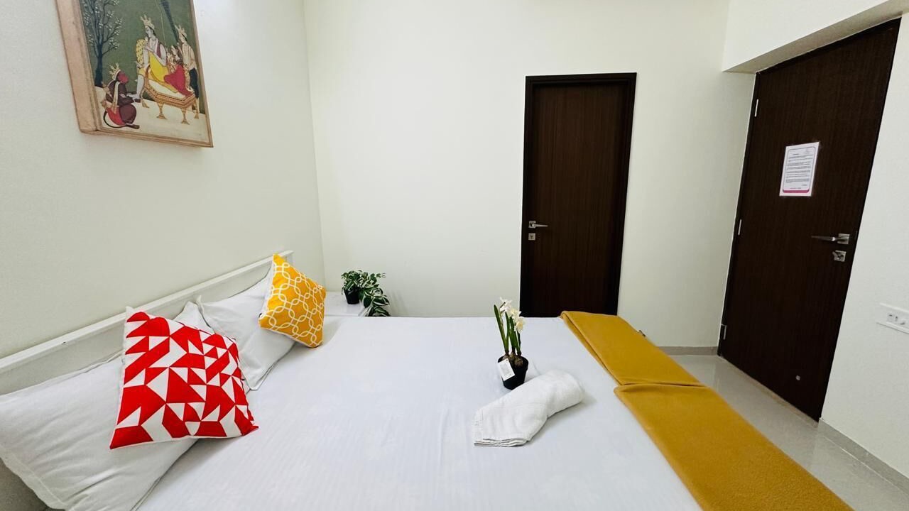 Photo of Bedroom in Malad East