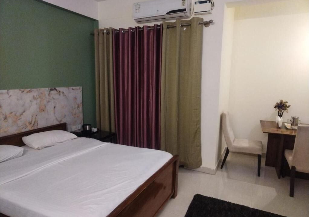 Photo of Bedroom in Stage 1