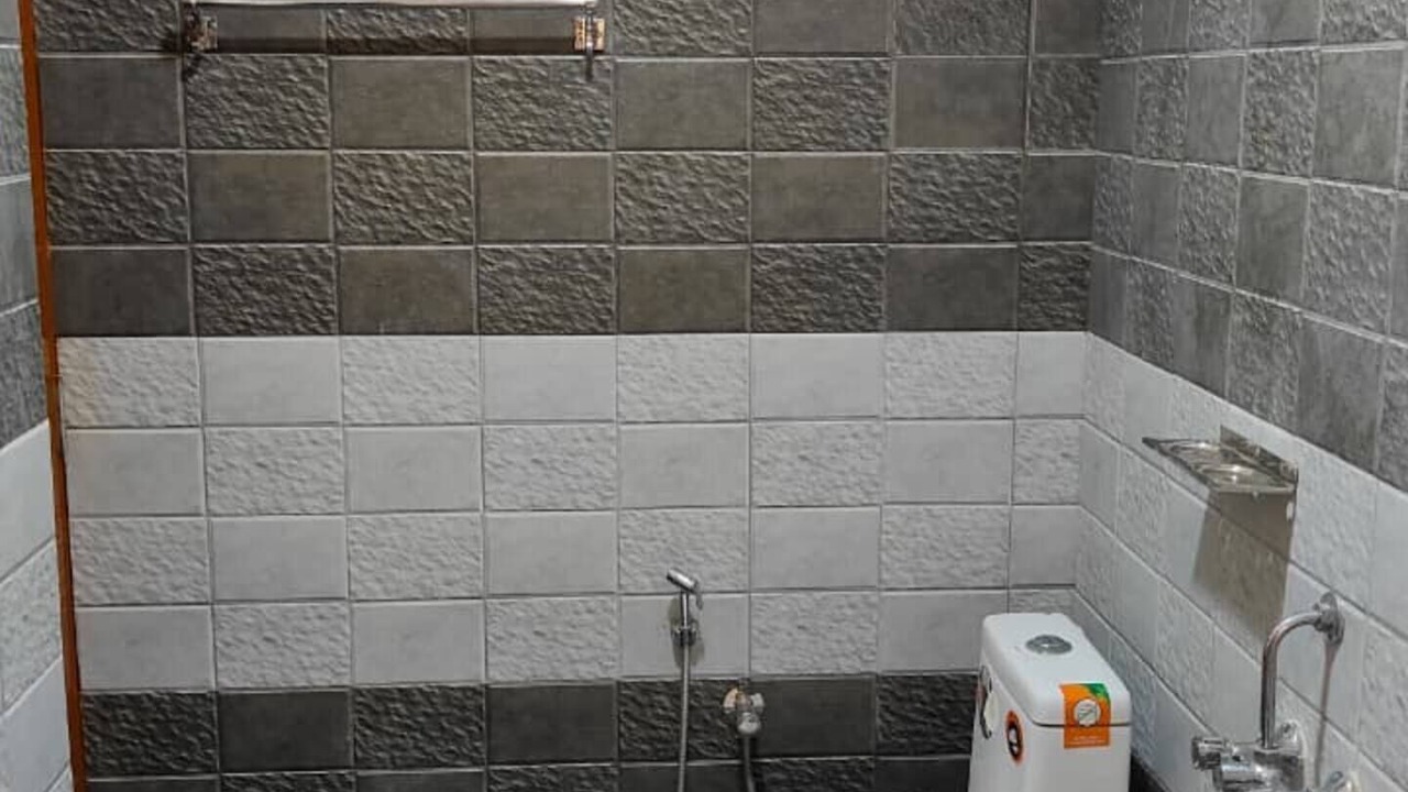 Photo of Bathroom in White Town