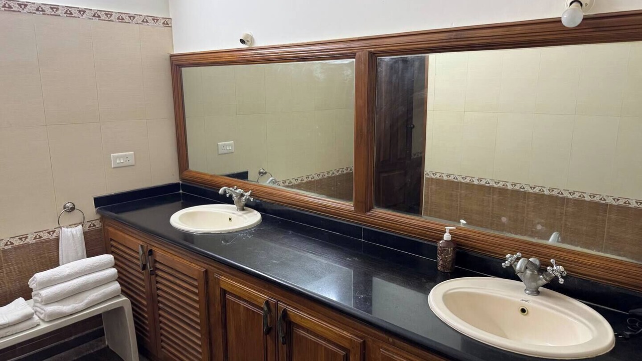 Photo of Bathroom in Heritage Town