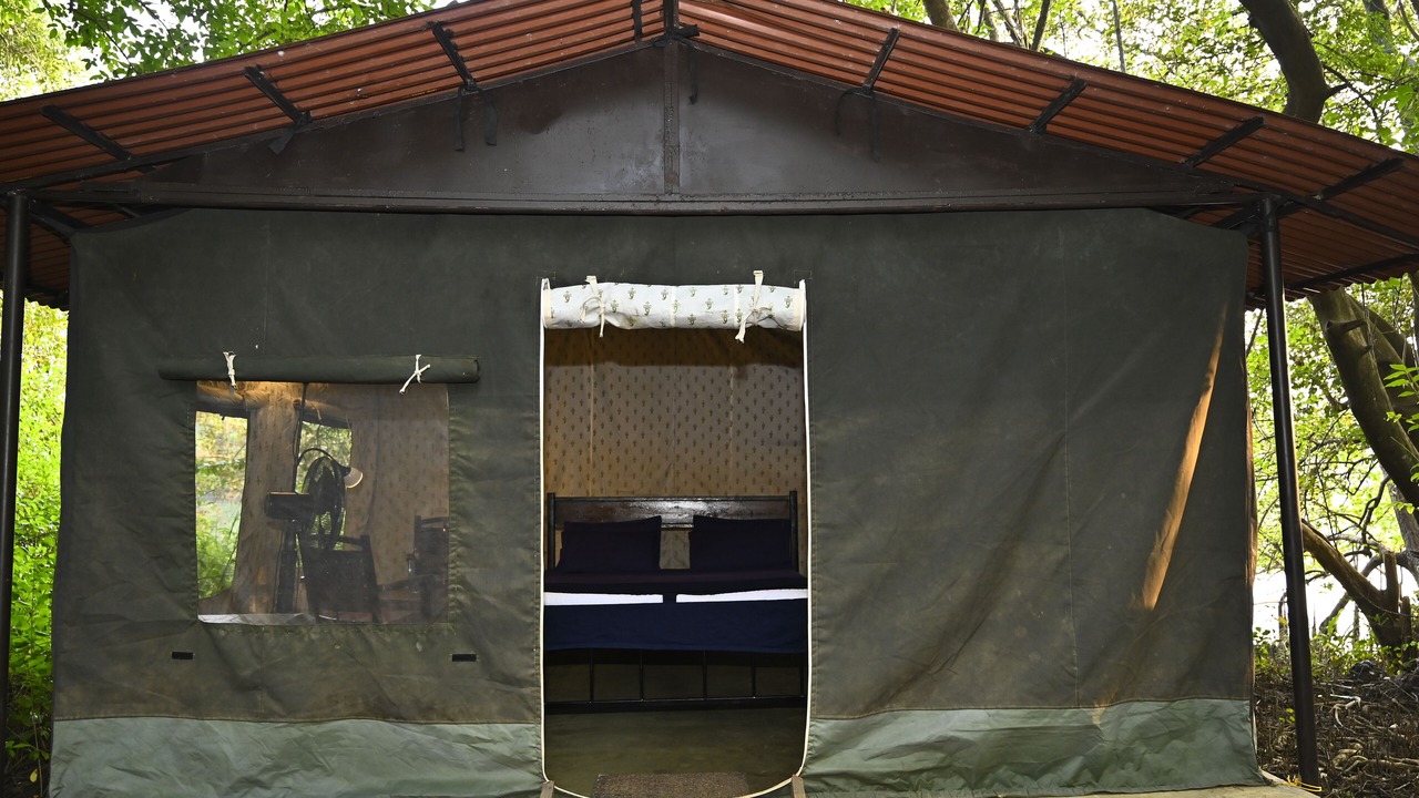 Photo of Bedroom in Karwar