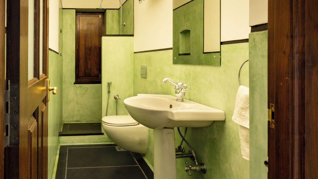 Photo of Bathroom in Kuilapalayam