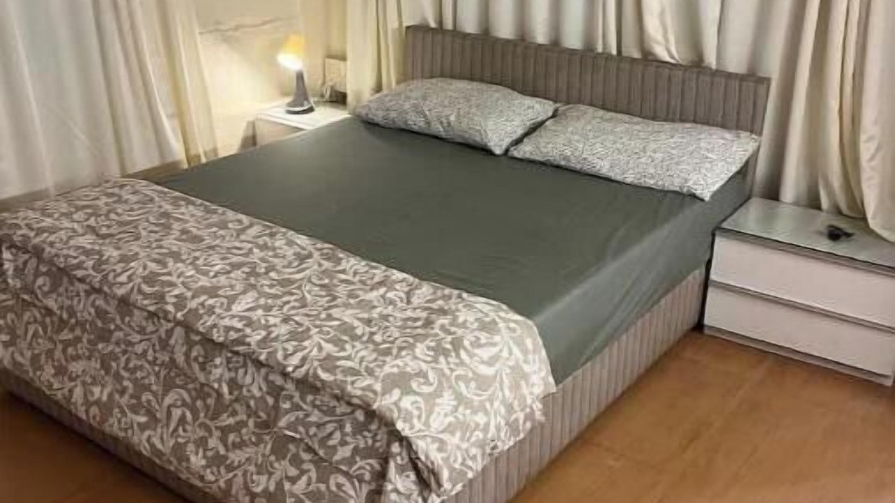 Photo of Bedroom in Pali Hill