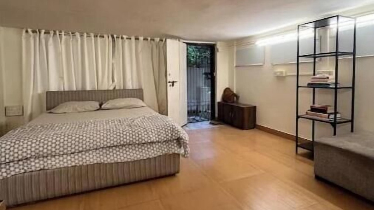Photo of Bedroom in Pali Hill