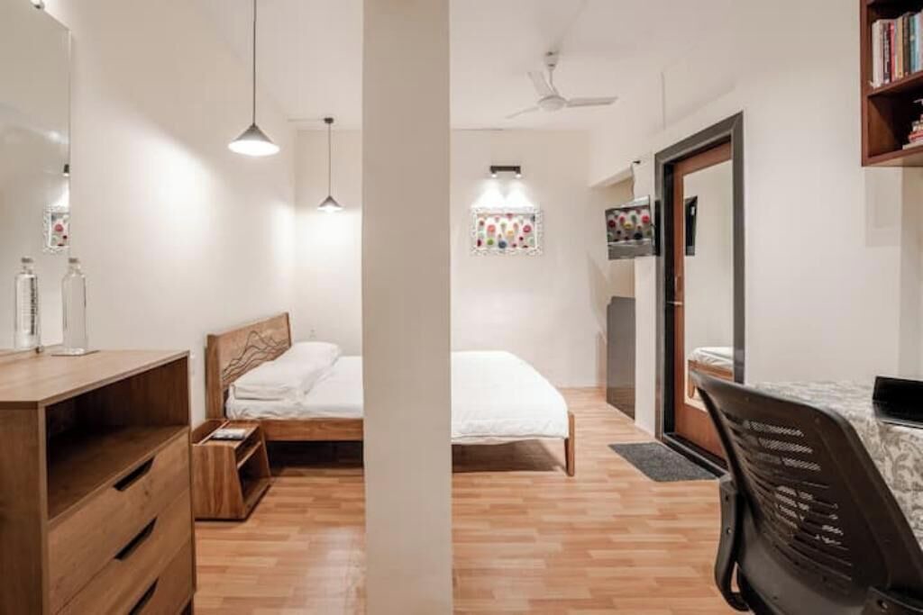 Photo of Bedroom in Pali Hill