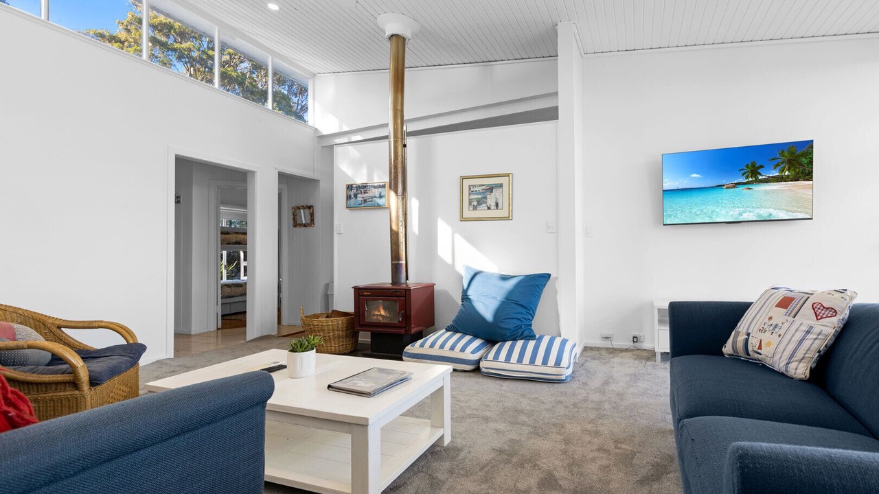 Photo of Livingroom in Paynesville