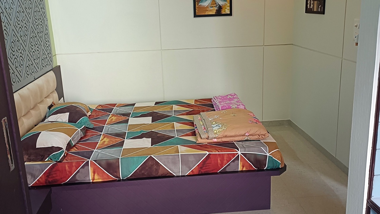Photo of Bedroom in Vadodara
