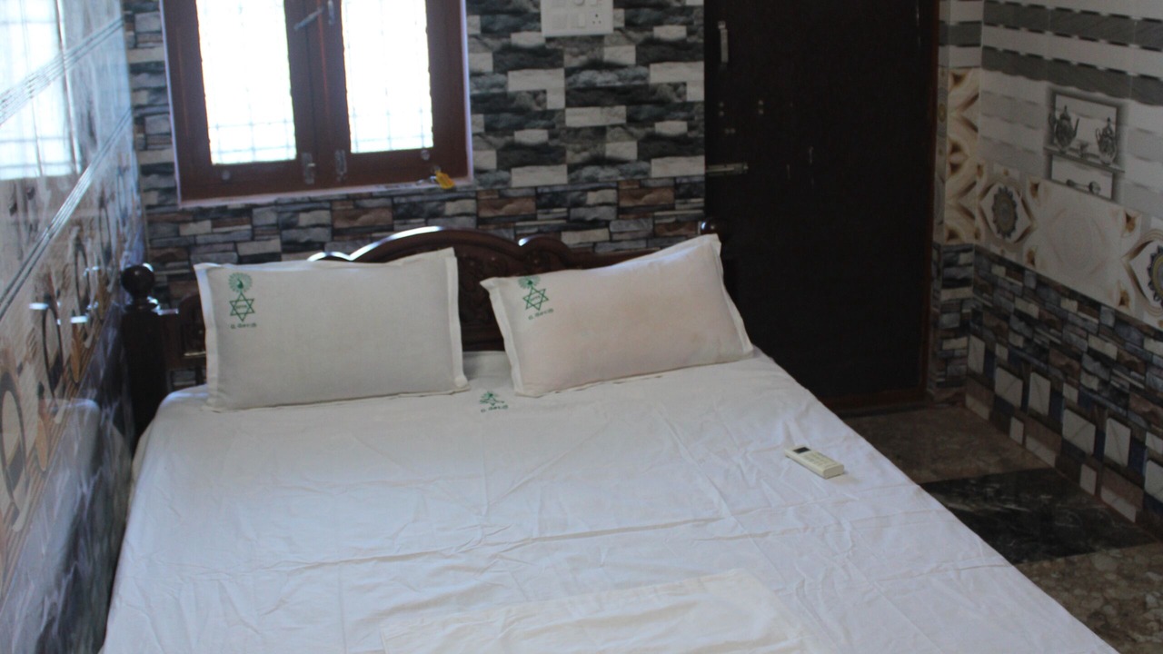 Photo of Bedroom in Tiruvannamalai