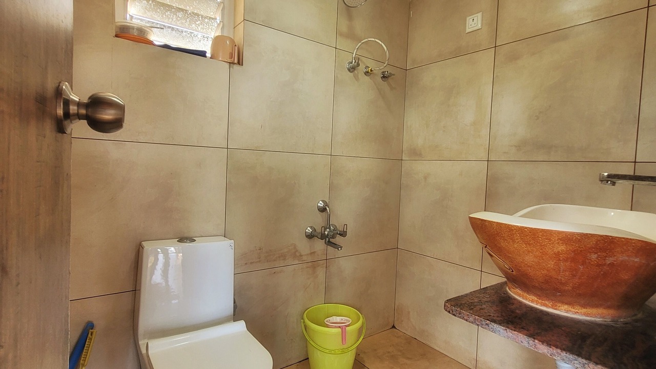 Photo of Bathroom in Kalyan Nagar