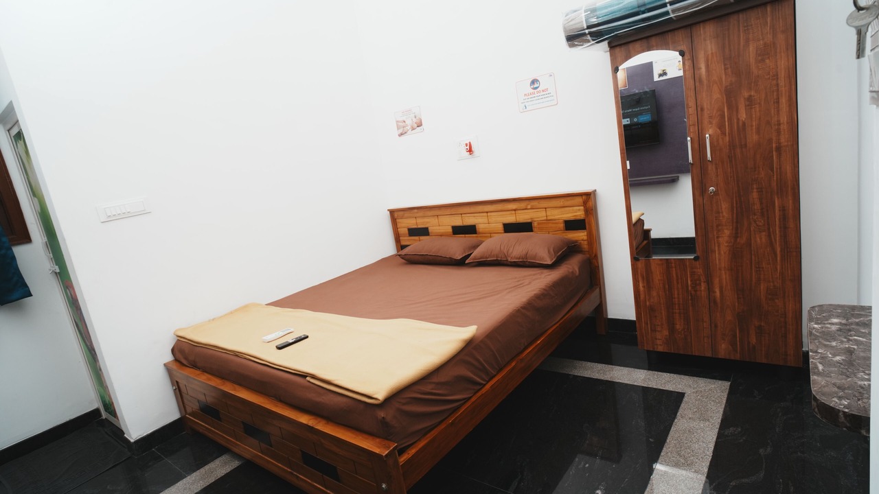 Photo of Bedroom in Tiruvannamalai