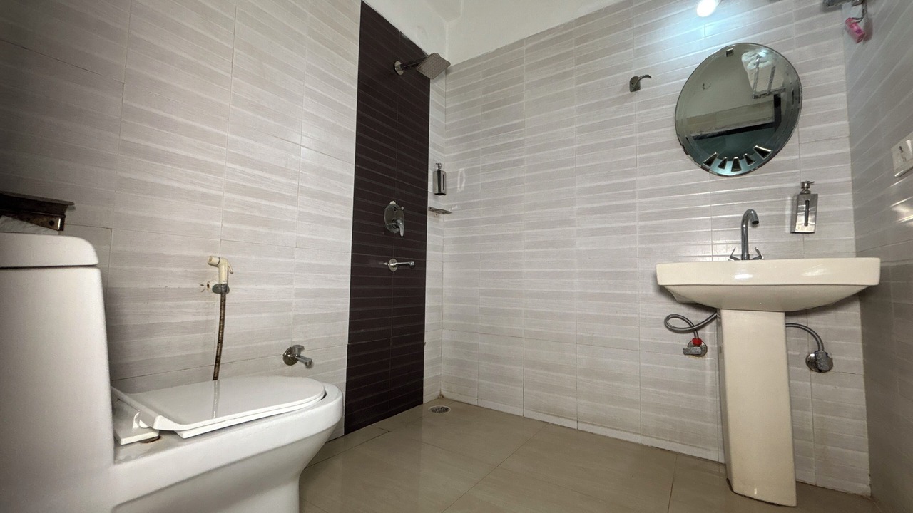 Photo of Bathroom in Mahipalpur