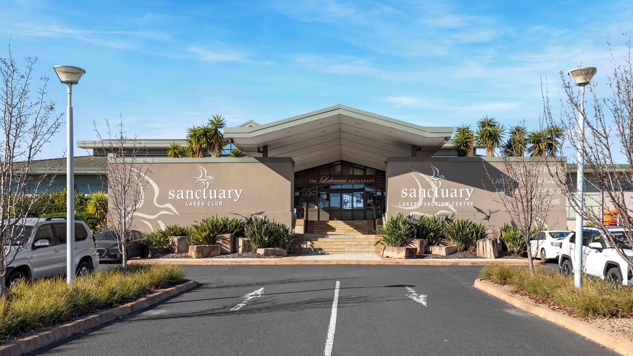 Photo of Outdoor in Sanctuary Lakes