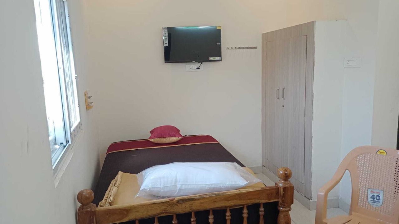 Photo of Bedroom in Tiruvannamalai