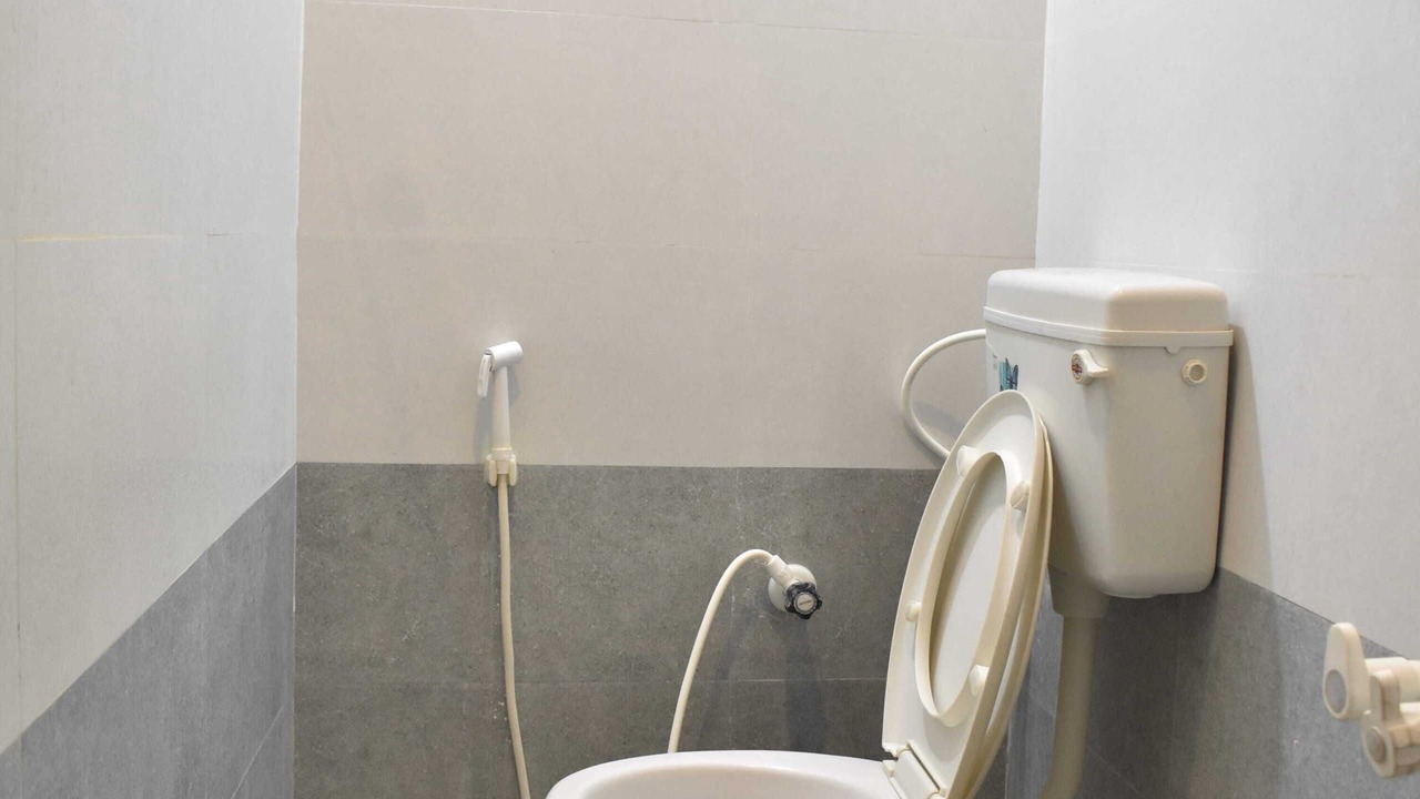 Photo of Bathroom in Tiruvannamalai