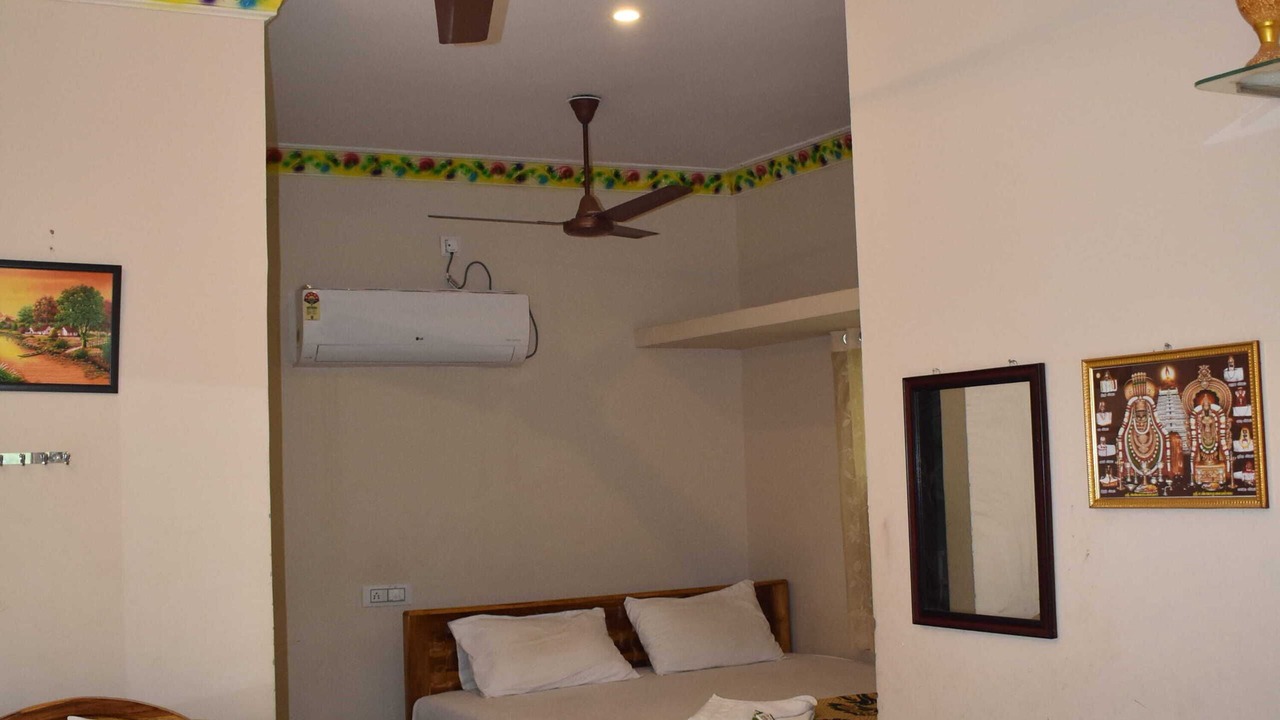 Photo of Bedroom in Tiruvannamalai