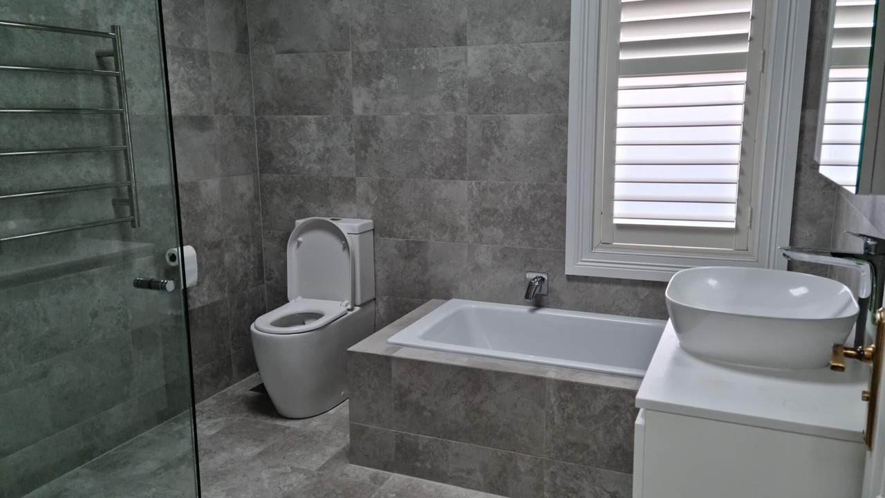 Photo of Bathroom in Willoughby