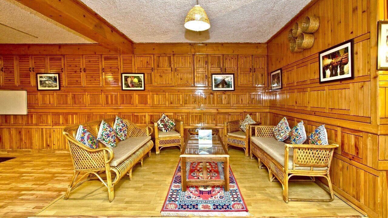 Photo of Others in Old Manali