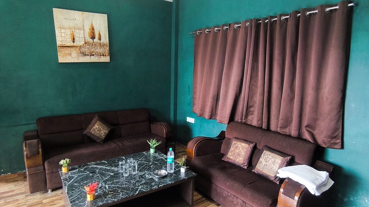Photo of Livingroom in Aarey Colony
