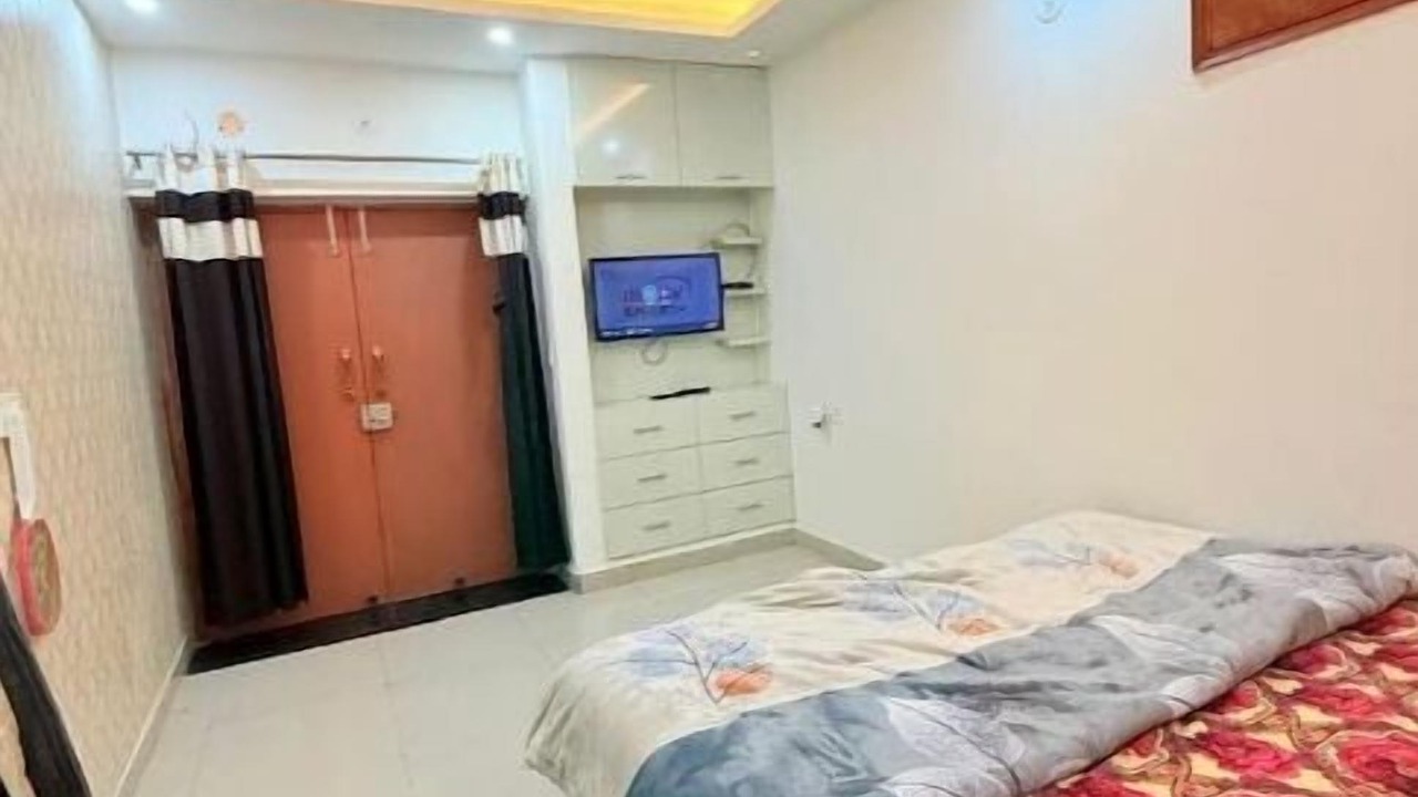 Photo of Bedroom in East of Kailash