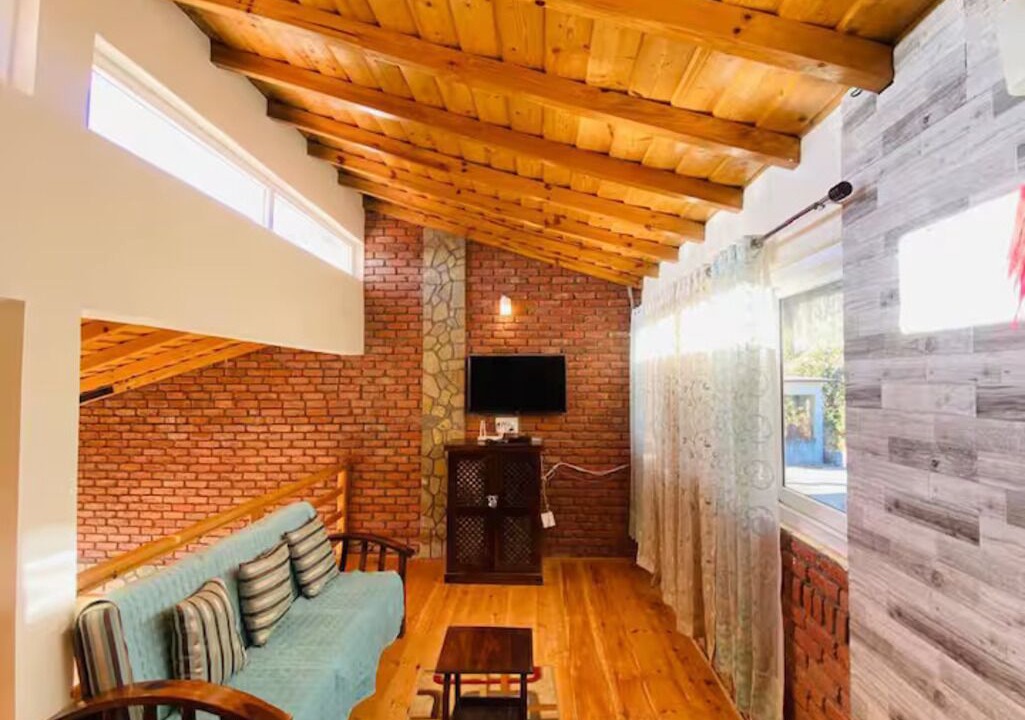 Photo of Livingroom in Mukteshwar