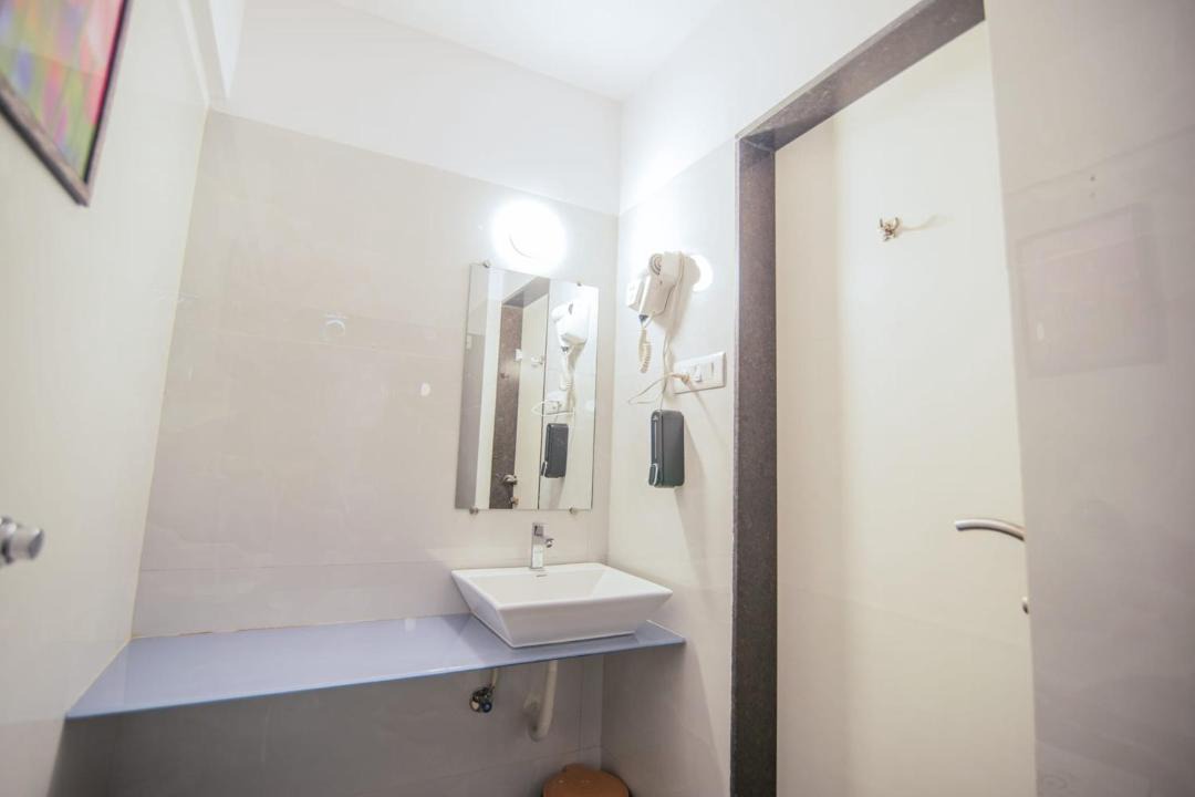 Photo of Bathroom in Santacruz
